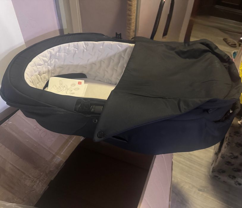Бебешка количка Stokke