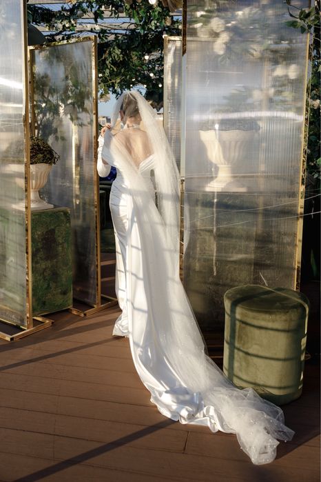 Продается свадебное платье сшитое в Стамбуле