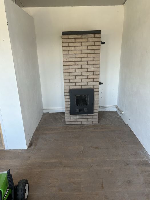 Centrală,termoșemineu din cărămidă