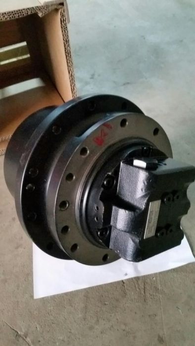 Transmisi finale excavator takeuchi hidromotor