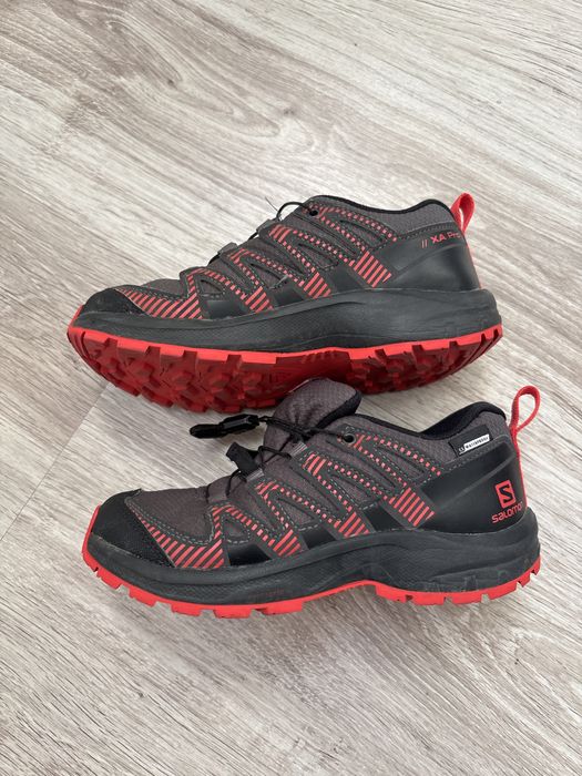Adidasi Salomon masura 31