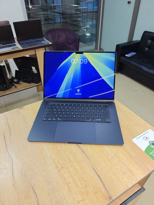 MacBook Air 15 M5 Чип 24гб ОЗУ 1Тб