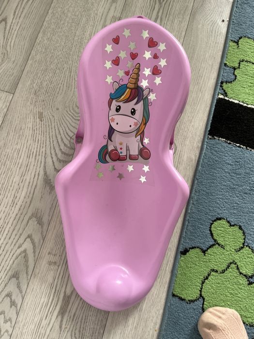 Продам детский манеж 8000тг . Мика