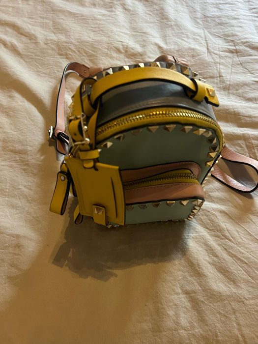 Valentino раничка
