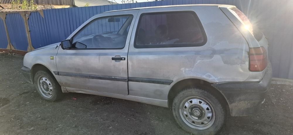 Продам Volkswagen Golf 3.