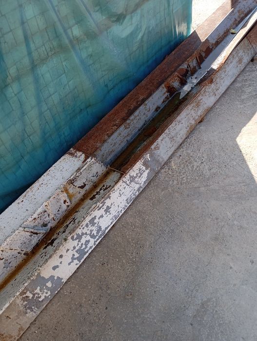 Угольник сотилади 14 лик