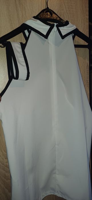 Дамска бяла риза с вратовръзка