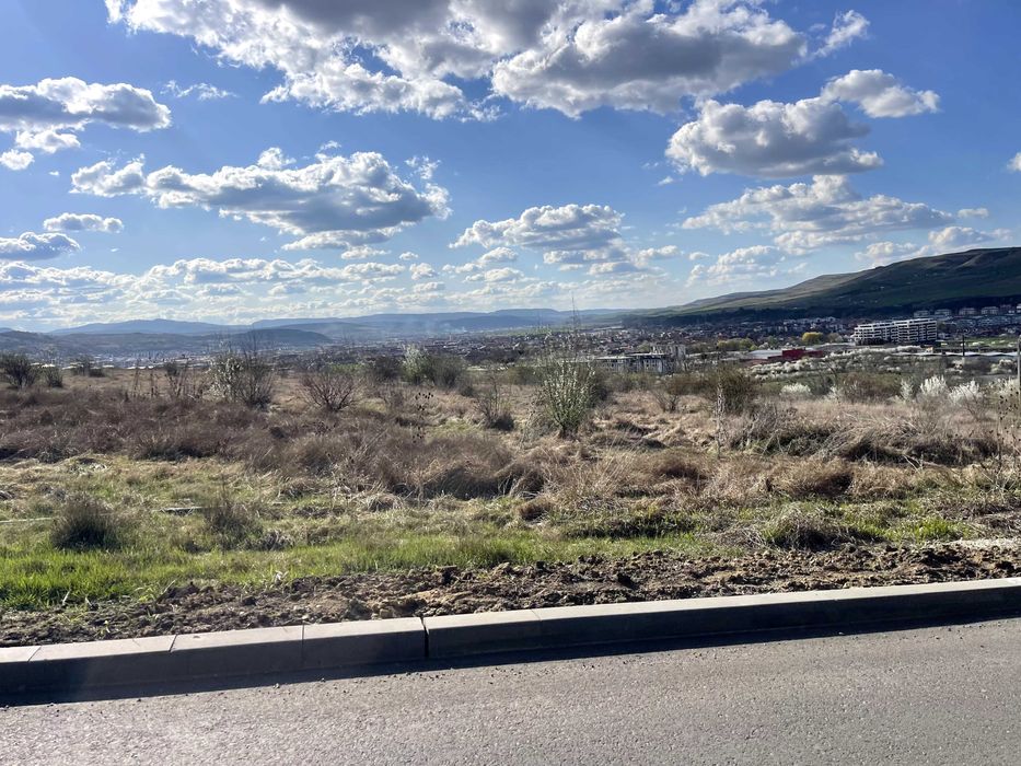 Teren intravilan 677mp, cu AC, zonă premium de case, lângă VIVO mall