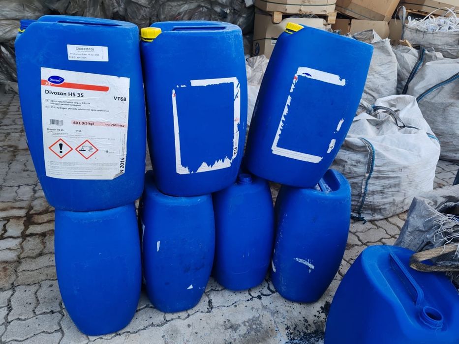 Канистры , бочки