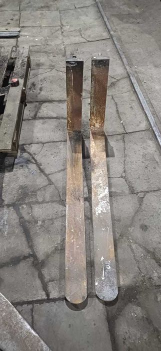 Вилы для погрузчика. Клыки для кары. 1,5-1,8тонны. Б/У. Каретка 41см