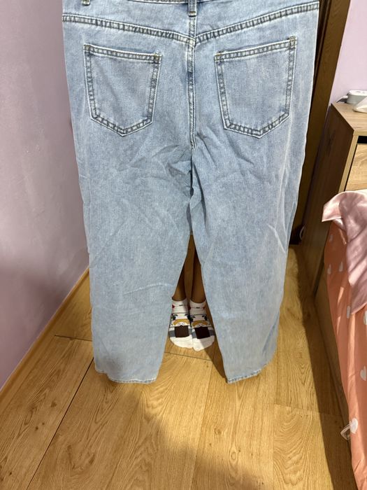 Елегантно синьо дънки