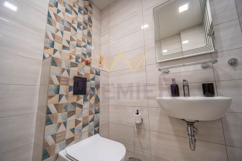 Продава се Тристаен апартамент в Балчик - 106 кв.м за 529 €/кв.м - Снимка #8