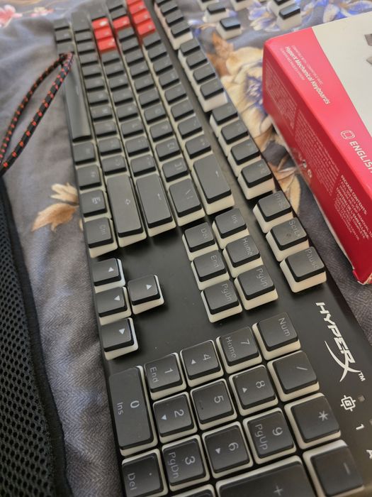 Tastatura mecanica hyper x alloy fps
