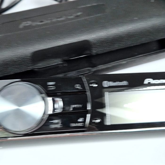 Продавам Pioneer deh-x8400bt