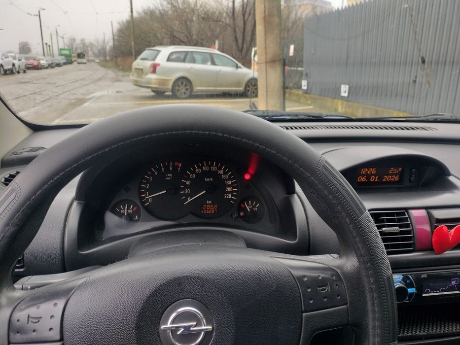 Opel corsa C 2001