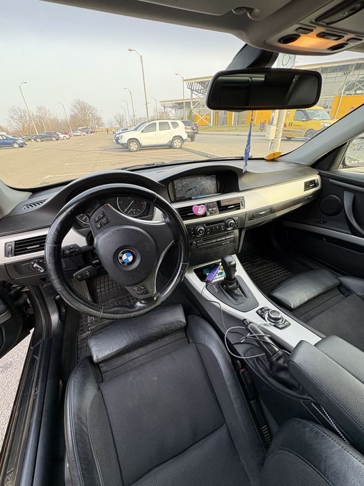 BMW 3 Series 2011 — imagine 5