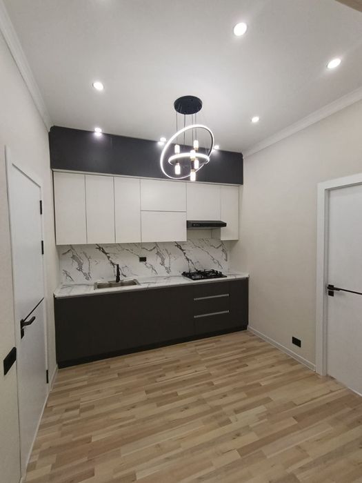 2 хонали кввртира сотилади