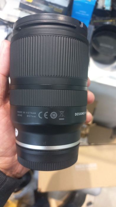 Обектив Tamron 17-28  на аппарат Sony