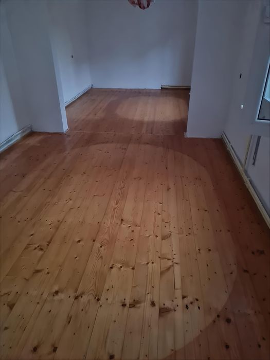 Recondiționare parchet din lemn masiv