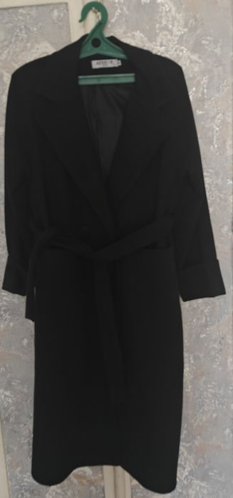 Продам женское пальто