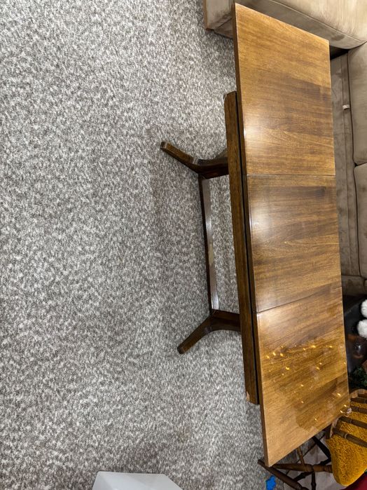 Разтегателна Холна маса от дърво