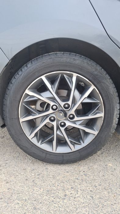 Продам диски с шинами