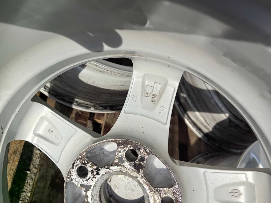 15 цола 5 х 112 мм Фолксваген Групата -6 Инча / ЕТ 47 - 57,1 мм център