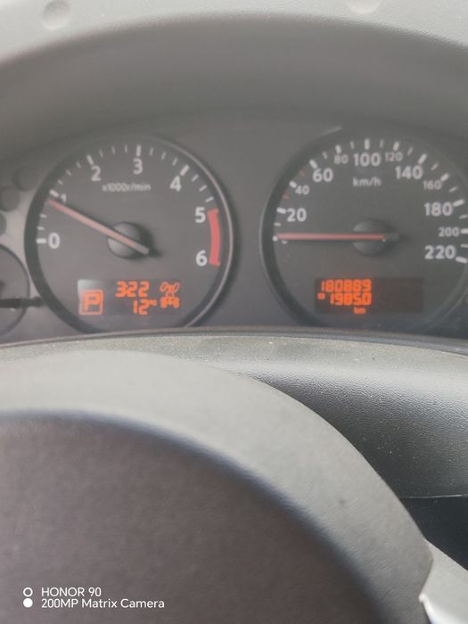Vând Nissan Navara 2014 automat, preț 10500e