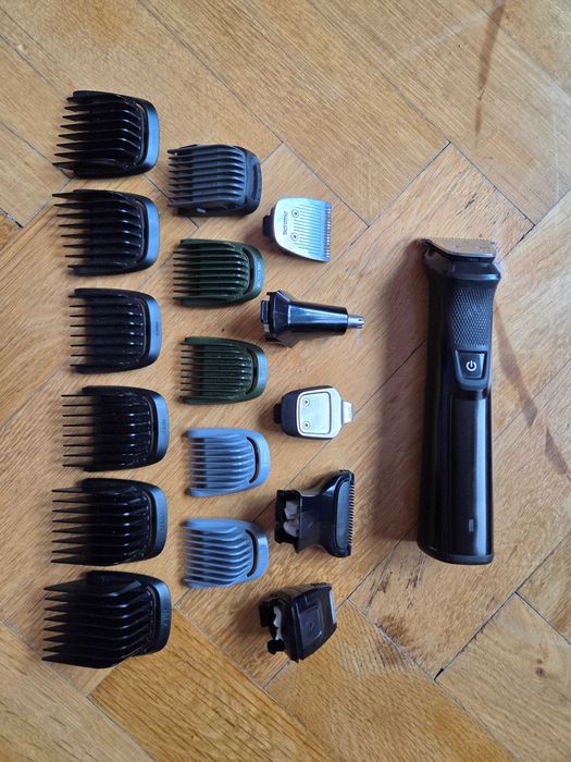 Aparat de tuns barba, par, faţă, cap şi corp si all-in-One Philips Multigroom Series 7000 DualCut 18 in 1