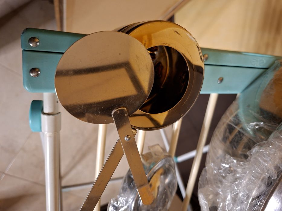 Тенджери , съдове за затопляне на храна