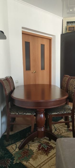 Продам стол, стулья