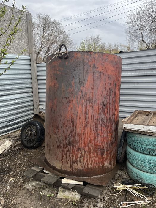 Продам чан чигунный срочно