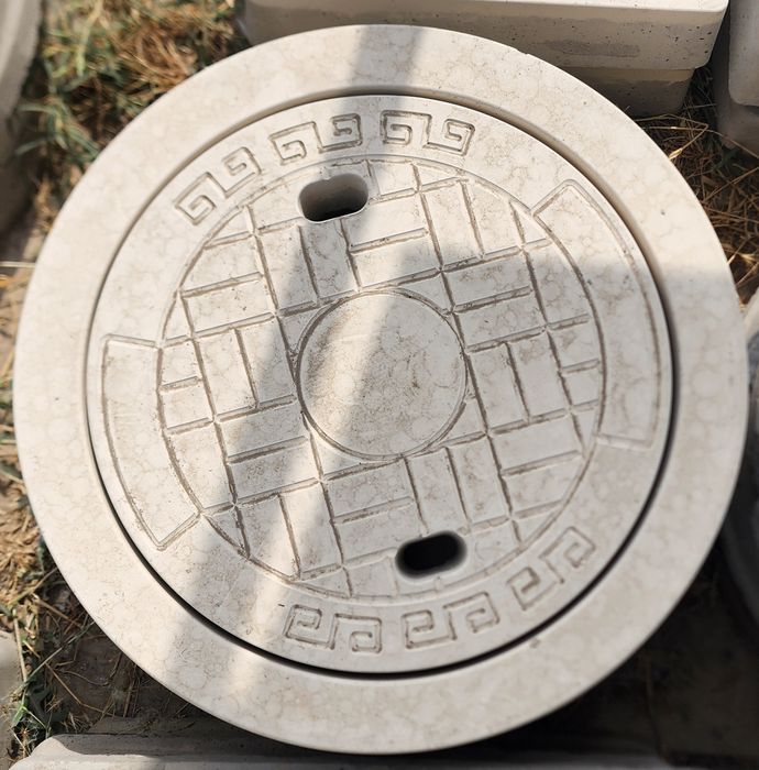 Колодец крышка круглый и квадратных
