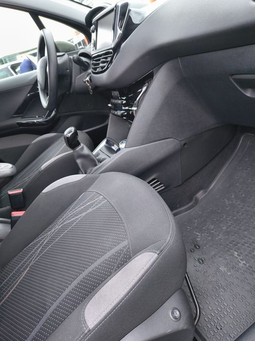 PEUGEOT 208 2012 — imagine 5
