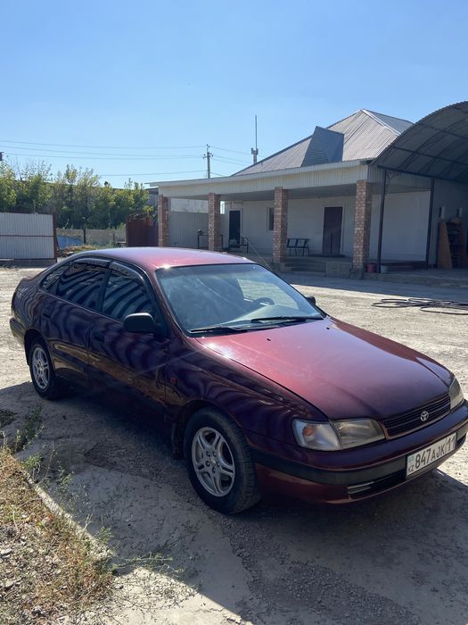 Tayota Carina E, 1995