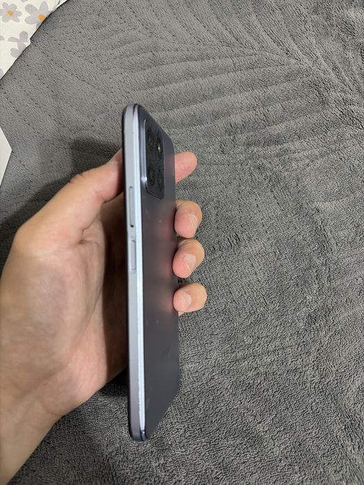 Продам телефон HONOR X6,
