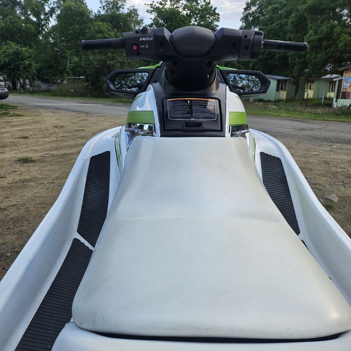 Джет Yamaha VX Wave Runner