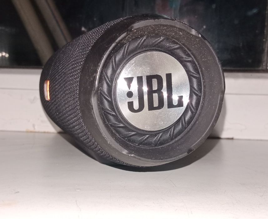 Колонка jbl за 20 тысяч