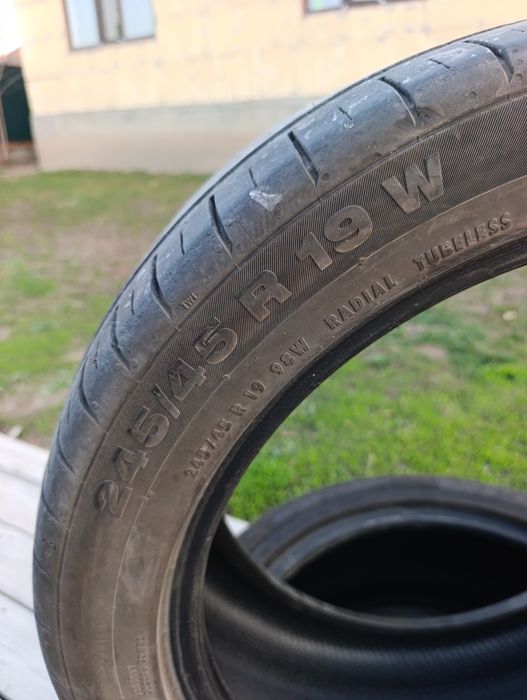 Продам пару 19 размер