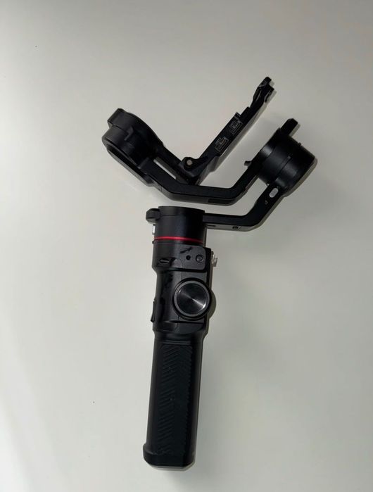 Vând Stabilizator Gimbal Manfrotto MVG220 complet la cutie, impecabil