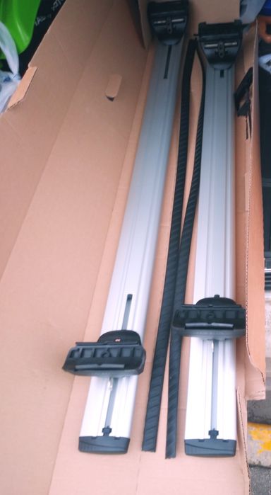 Volvo V60 Багажник за покрив (напречни греди, релси, рейлинг)