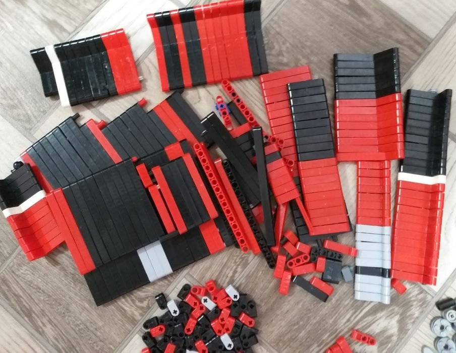 Детали от Lego разные