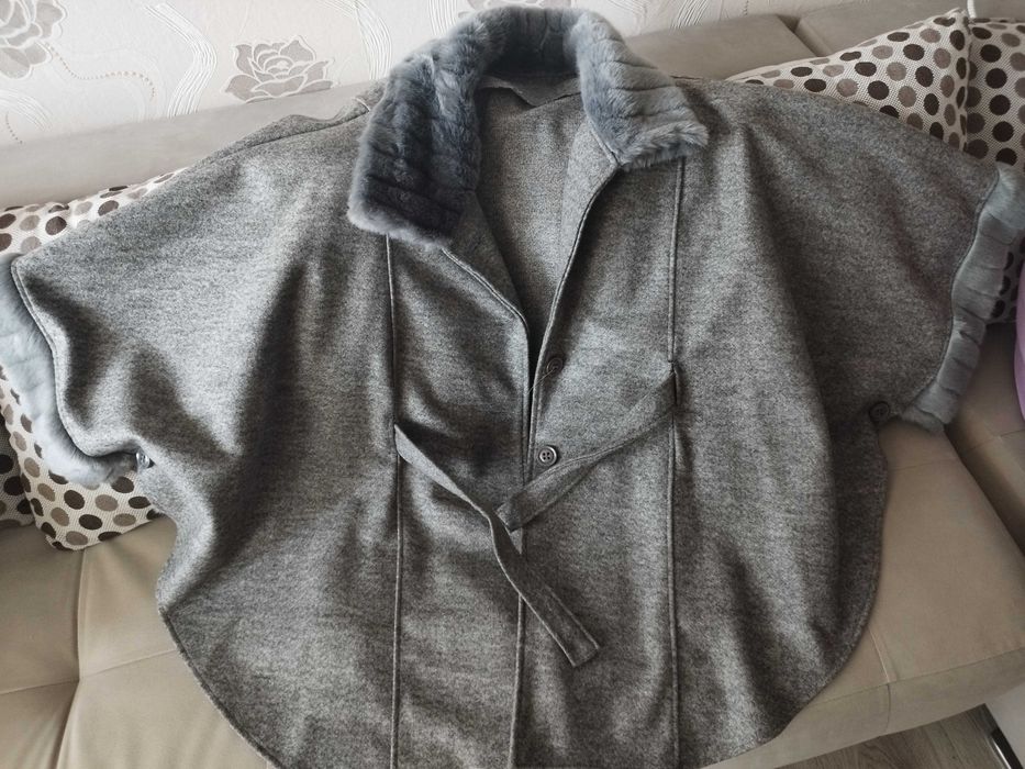 Зимно пончо,произход Италия