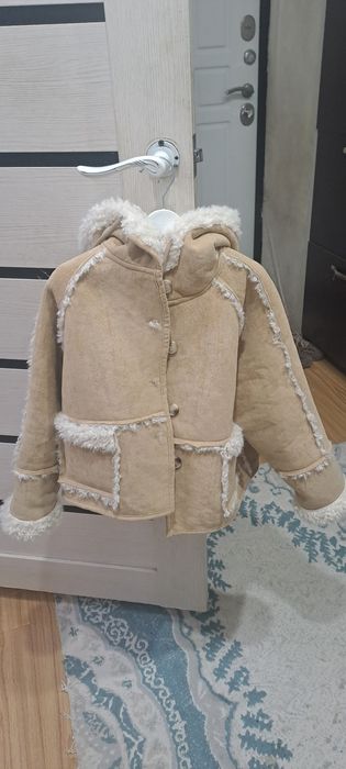 Дубленка девочку.