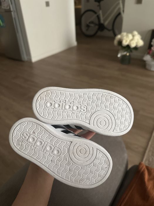 Детские кроссовки адик 24 размер