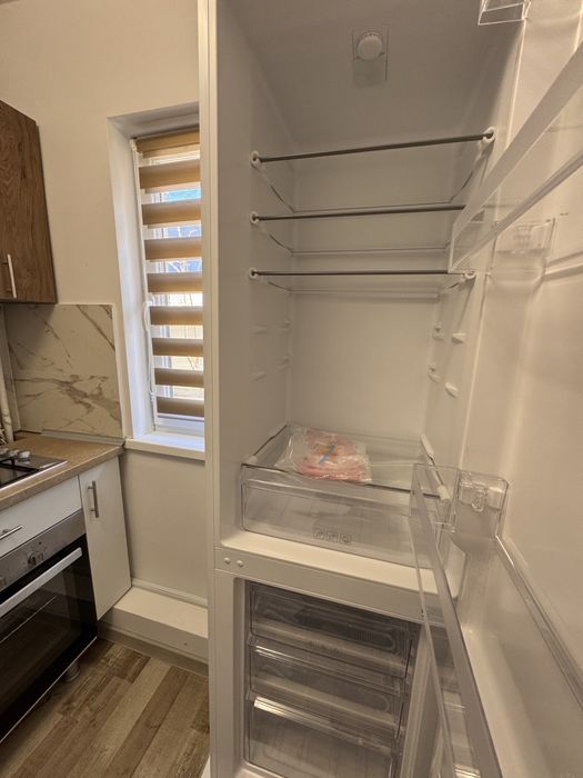 Garsoniera de inchiriat, complet renovata cu totul nou in ea