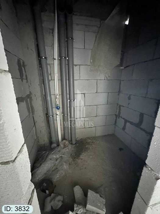 Buxoro shahri 7-chi  mikrda 1xona karobka sotiladi №3832