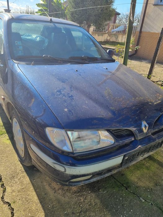 Renault Scenic с бензинов двигател,