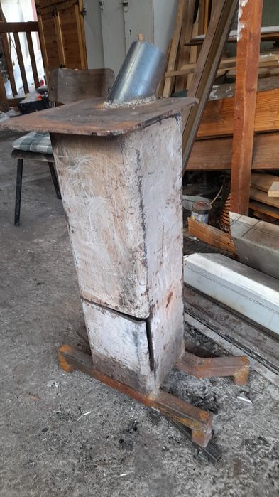 Sobă  din teava patrata 200x200 mm cu grosime 1cm