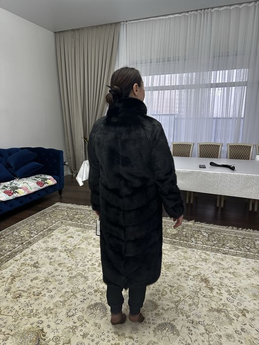 Продаю шубк новую